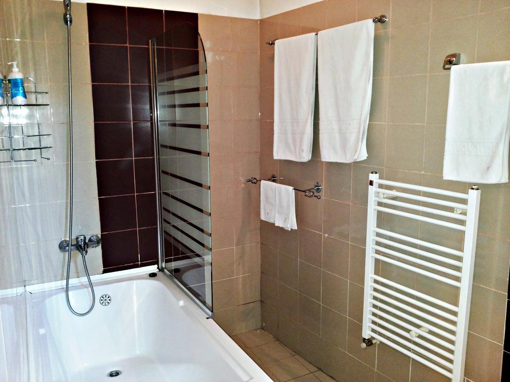 Lucas 10 Apartments Kluż-Napoka Pokój zdjęcie
